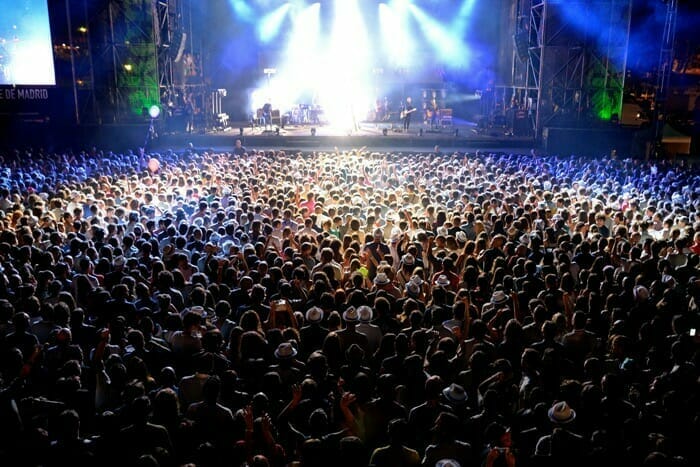 Festival Photography Tips by iPhotography.com