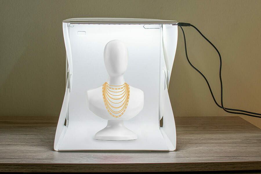 How to Photograph Jewelry by iPhotography.com