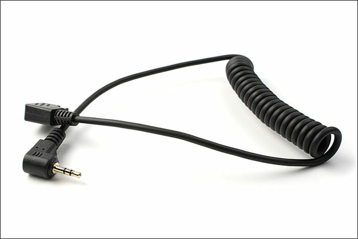Flash Photography Tutorial Flash Sync Cable 3