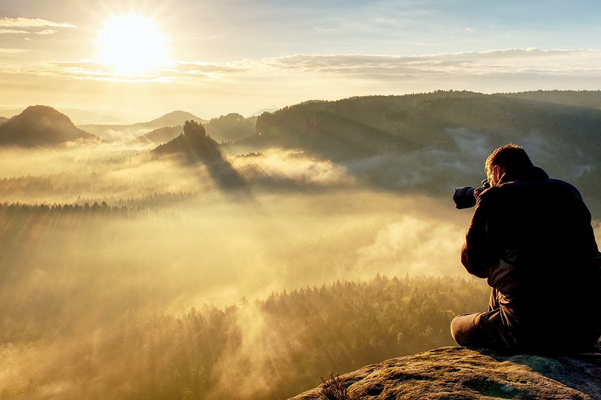 Photographer,Taking,Authentic,Outdoor,Photos,In,Autumn,Landscape,By,Big